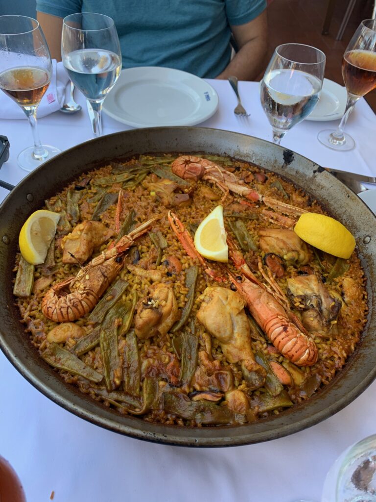 Paella valenciana